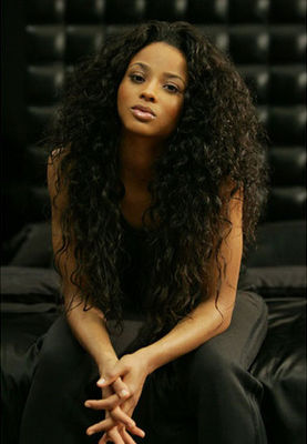 Capelli indiani lunghi e ricci, capelli umani senza grovigli.